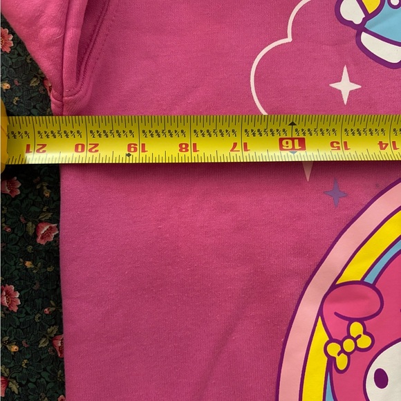 Hello Kitty Sweatshirt - Picture 2 of 6